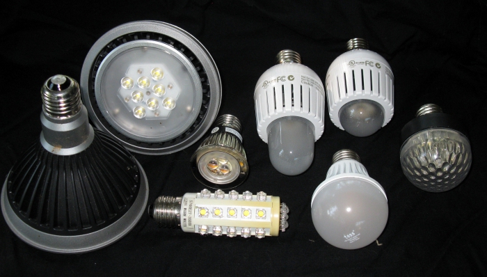 مكونات لإنتاج إضاءة LED